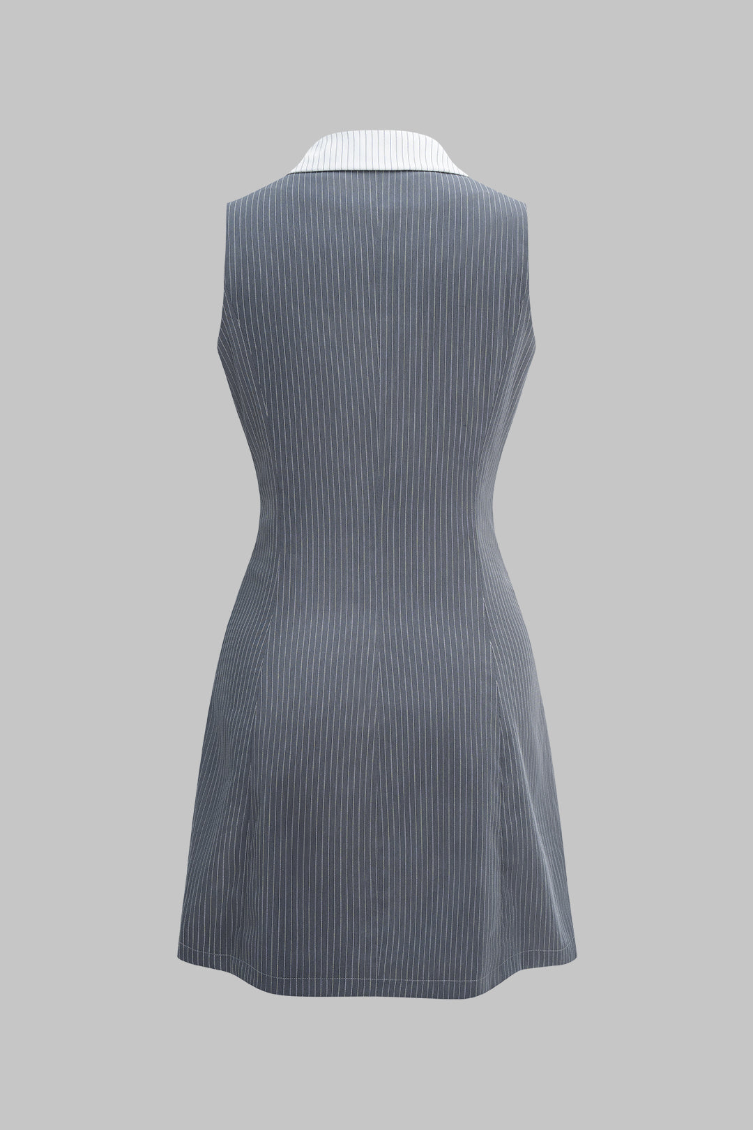 Vestido mini sin mangas con cuello en V, botones y solapa con estampado de rayas 